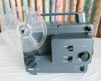 Bauer T21 projector