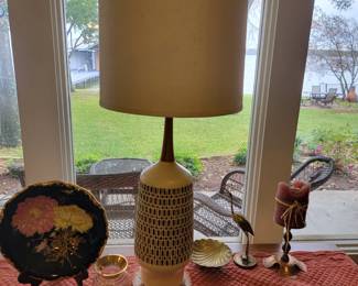 Vintage Mid Century Modern Table Lamp