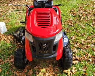 Troy Bilt Bronco 42 Inch Riding Mower with 18hp Engine 