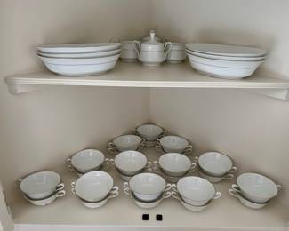 White Lace
by OXFORD (DIV OF LENOX)
