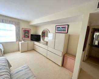 Lane postmodern white lacquer bedroom furniture