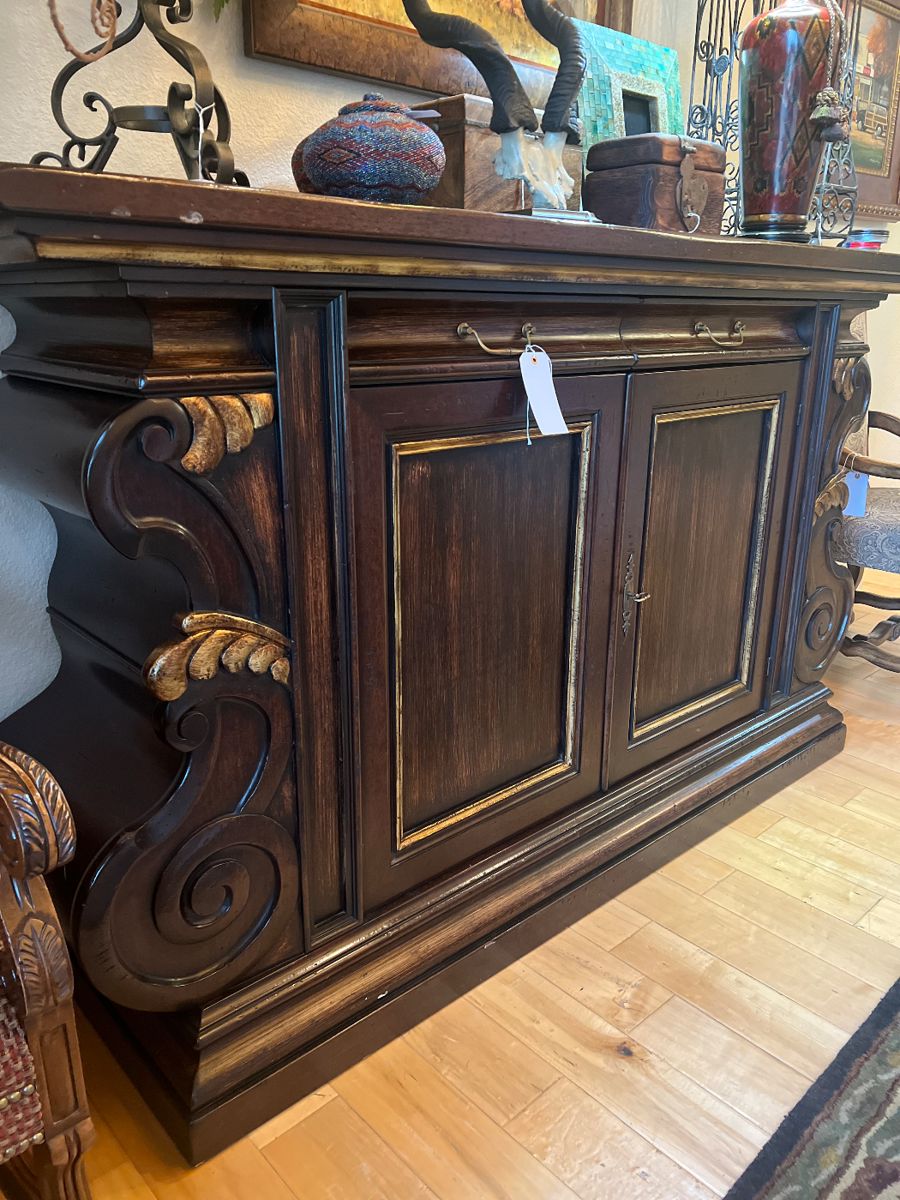 Peach Tree Estate Sale in beautiful North... starts on 11/30/2023