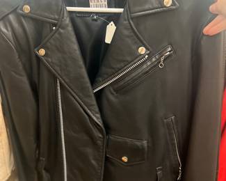 Michael Hoban vintage leather jacket…this looks amazing on 🤩