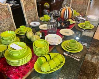 Fiesta chinaware 66 piece set