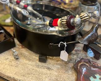 Beautiful Jan Barboglio bird serving dish