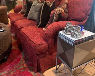 Drexel sofa, looks brand new!