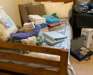 Solid wood twin beds