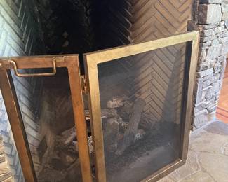 Fireplace screen