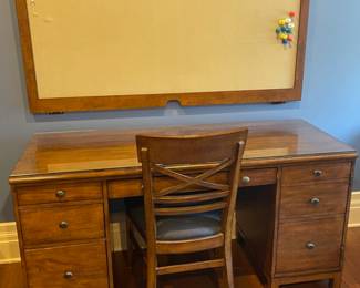 Ethan Allen desk, Ethan Allen bulletin board