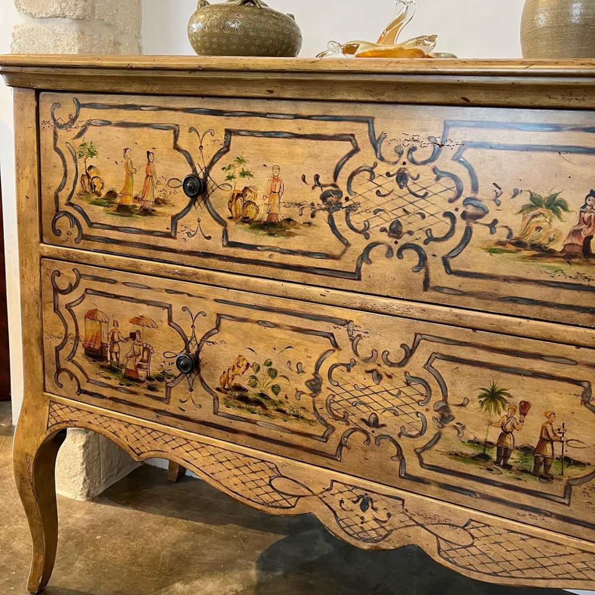 Quality Estate Sale in Houston, TX starts on 11/18/2023