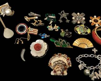 COLLECTION DESIGNER COSTUME JEWELRY MIRIAM HASKELL, ERICKSON BEAMON, JUDITH JACK, SWAROVSKI, SOME STERLING SILVER
