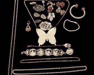 COLLECTION MOSTLY STERLING SILVER JEWELRY
