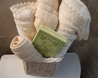 Hand & bath towels