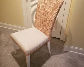 Accent chair 