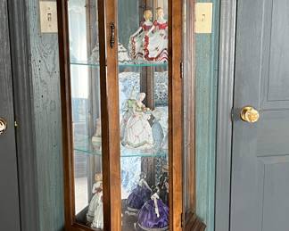 Curio cabinet