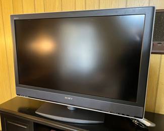 SONY 40" LCD TV