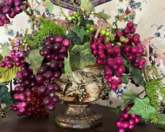 Artificial floral and fauna