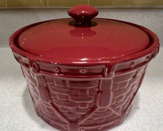 Longaberger covered dish