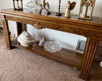 Sofa table with glass inset