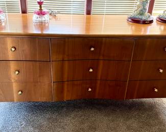 Unagusta MCM 9-drawer dresser