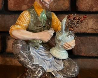 Ceramic figurine