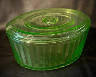Green Vaseline bowl with lid