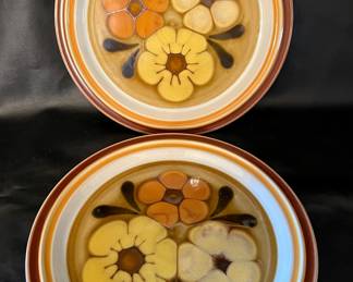 Chadds Ford stoneware "Aloha" plates