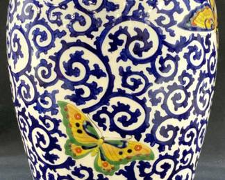 Asian Chinoiserie Porcelain Vase w Butterflies

