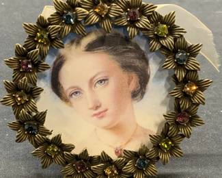 RJ GRAZIANO Crystal Flower Picture Frame NWT
