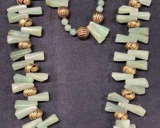 Matching Set Polished Jade Necklace & Bracelet
