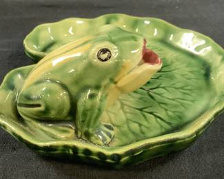 Frog & Lily Pad Painted Porcel Trinket Dish, Japan
