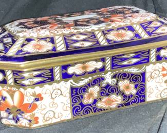 Royal Crown Derby Tiffany Imari Porcel Box England
