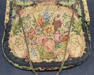 Vintage Floral Needlepoint Tapestry Handbag
