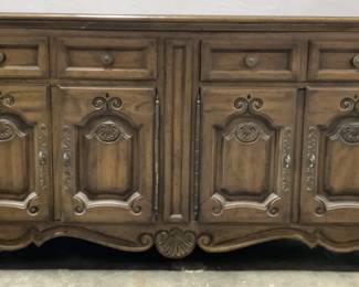 DREXEL HERITAGE Vintage Carved Wooden Buffet
