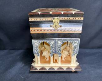Alhambra Fountain & Palace Jewelry Music Box
