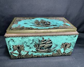  Bering Galleon Tin Cigar Chest