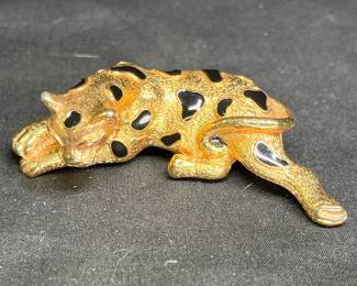 Vintage Leopard Shoulder Brooch