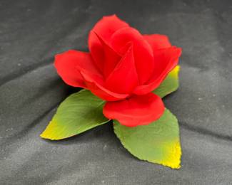 Capodimonte Treasures Large Porcelain Red Rose