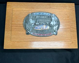 Case XX Ten Million Dollar Bill Elliot Knife Set  