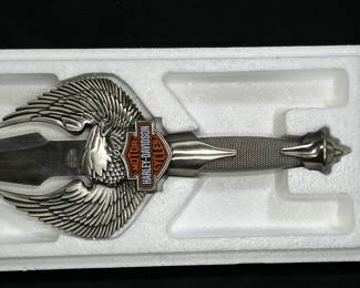 Harley Davidson 1999 Freedom Collection Knife Wooden Wall Plaque & Hardware