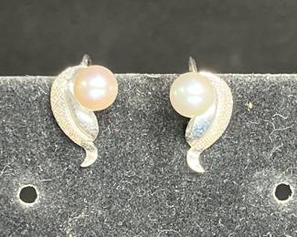 Sterling Eiffel Tower Necklace & Pearl Earrings