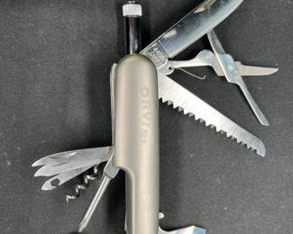 Orvis 10-in-1 Pocket Knife with Flashlight