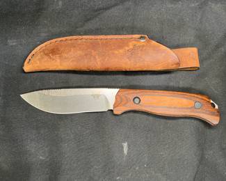 Benchmade Hunting Knife with leather sheath