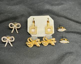  4 Pair of Vintage Rhinestone Earrings
