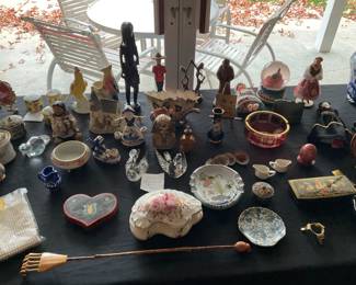 COLLECTIBLES FOR AROUND THE WORLD