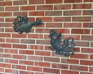 METAL ROOSTERS.  