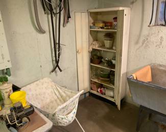 VINTAGE METAL CABINET