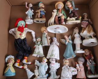 Lot 7609 Lot of Vintage Figurines