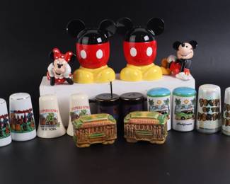 Lot 9146 Lot of 8 Sets of Collectible Salt and Pepper Shakers