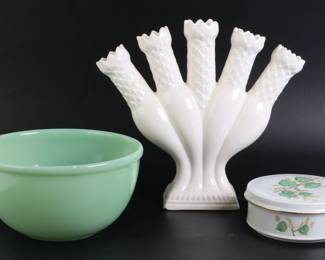 Lot 7623 Vtg Bavarian Porcelain Trinket Dish  Tulipiere Vase  Reproduction Jadeite Bowl